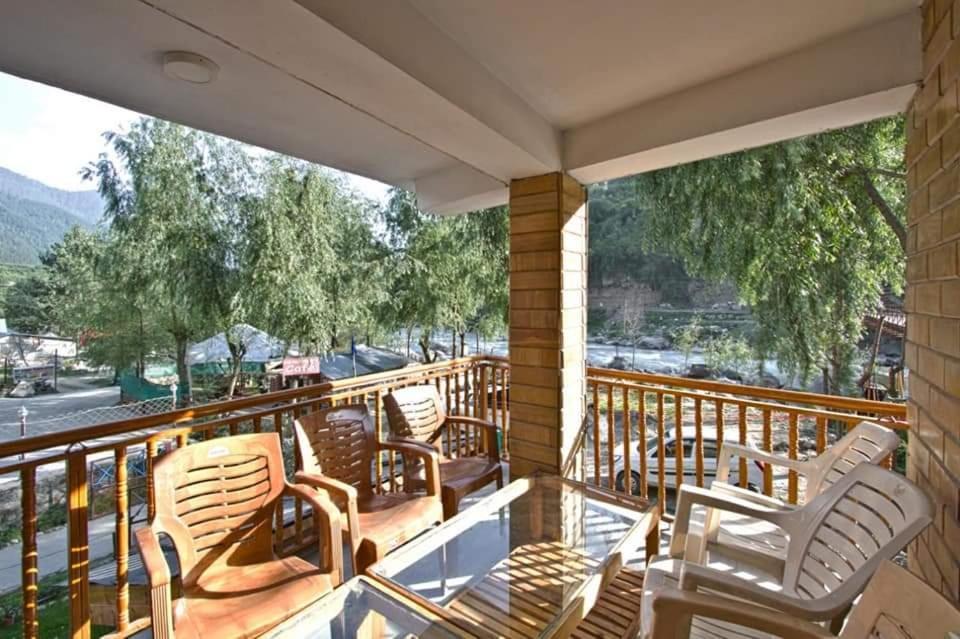 Winterfield Resort, Manali - A Riverside Resort By Himalayn River Exterior photo
